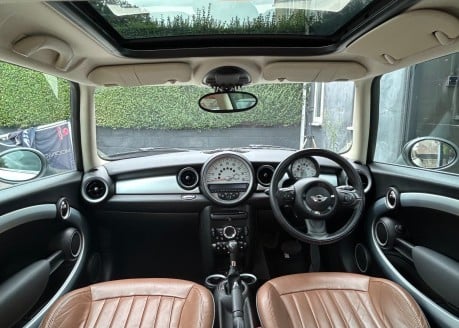 Mini Hatch Cooper 1.6 Automatic Chili - SOLD 11