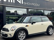 Mini Hatch Cooper 1.6 Automatic Chili - DEPOSIT TAKEN