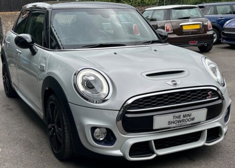 Mini Hatch Cooper S 2.0 Chili / Media XL / JCW Sport 5 door - DEPOSIT TAKEN 14