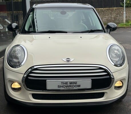 Mini Hatch Cooper D 1.5 Chili / Media XL 5 door - SAT NAV - LOUNGE LEATHER 6