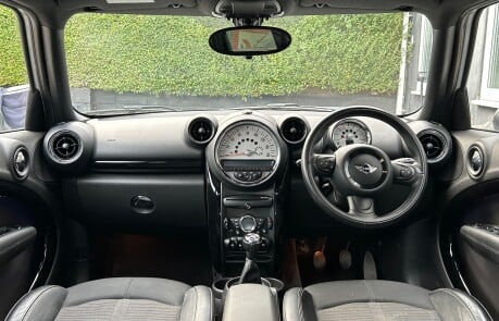 Mini Countryman Cooper 1.6 Chili 5 door -- DEPOSIT TAKEN 11