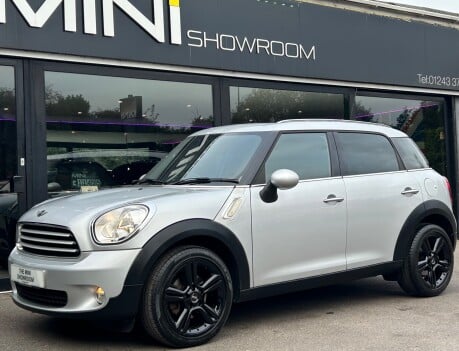 Mini Countryman Cooper 1.6 Chili 5 door -- DEPOSIT TAKEN