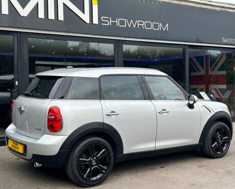 Mini Countryman Cooper 1.6 Chili 5 door -- DEPOSIT TAKEN 2