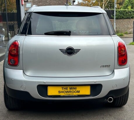 Mini Countryman Cooper 1.6 Chili 5 door -- DEPOSIT TAKEN 7