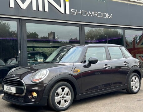 Mini Hatch One 1.2 Pepper 5 door + VISUAL BOOST TUNER + HEATED SPORTS SEATS