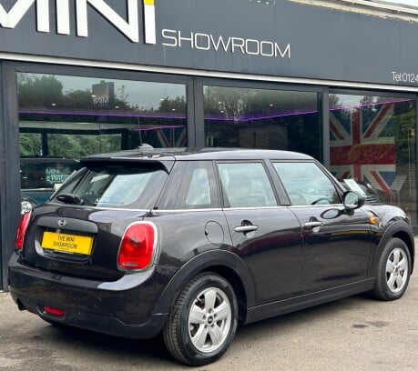 Mini Hatch One 1.2 Pepper 5 door + VISUAL BOOST TUNER + HEATED SPORTS SEATS 2