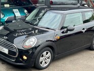 Mini Hatch One D 1.5 Pepper 3 door + VISUAL BOOST TUNER + MINI CONNECTED 9