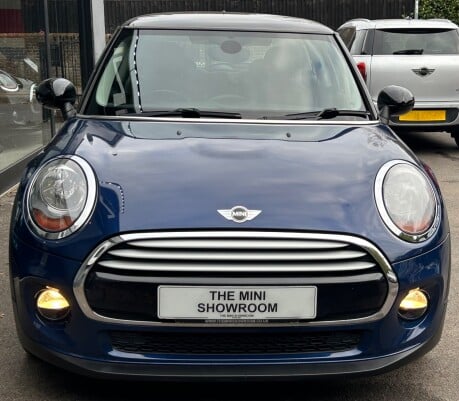 Mini Hatch Cooper 1.5 Pepper 3 door + VISUAL BOOST TUNER + MINI CONNECTED 11