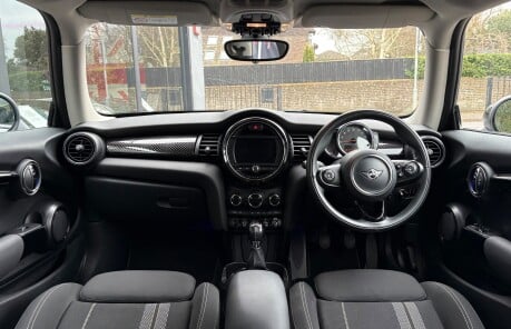 Mini Hatch Cooper S 2.0 Classic Comfort / Navigation packs - SAT NAV - CAR PLAY 11