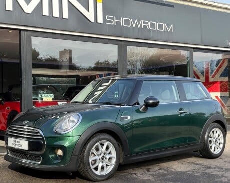 Mini Hatch Cooper 1.5 Chili / Media XL 3 door + PRO SAT NAV + MINI CONNECTED