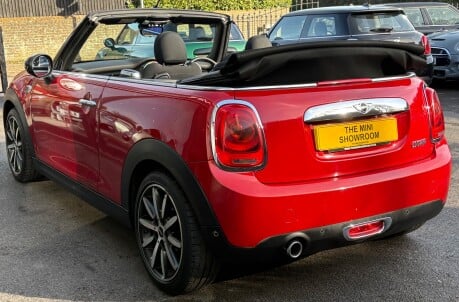 Mini Convertible Cooper 1.5 Chili / Media + SAT NAV + VISIBILITY PACK 17