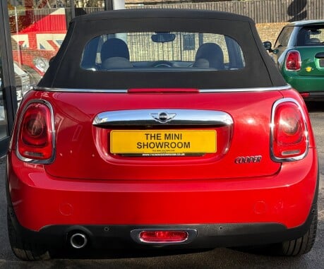 Mini Convertible Cooper 1.5 Chili / Media + SAT NAV + VISIBILITY PACK 7