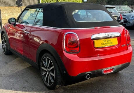 Mini Convertible Cooper 1.5 Chili / Media + SAT NAV + VISIBILITY PACK 18