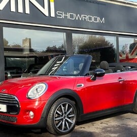 Mini Convertible Cooper 1.5 Chili / Media + SAT NAV + VISIBILITY PACK