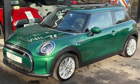 Mini Hatch Cooper S Electric Level 3 - SAT NAV - LOUNGE LEATHER - PAN SUNROOF 9