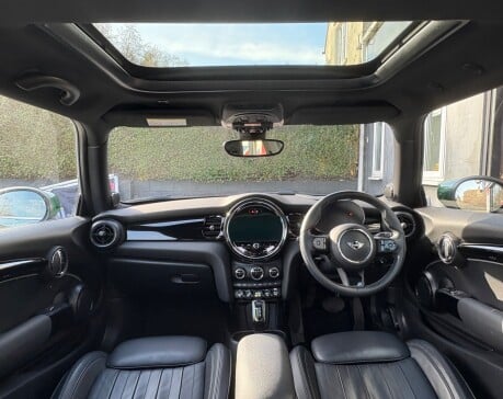 Mini Hatch Cooper S Electric Level 3 - SAT NAV - LOUNGE LEATHER - PAN SUNROOF 11