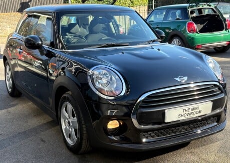 Mini Hatch One 1.2 Automatic 3 door + MINI SAT NAV + 15" ALLOYS 13