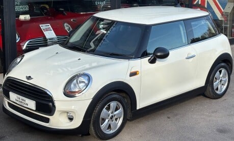 Mini Hatch One 1.2 Pepper 3 door + VISUAL BOOST + HEATED SEATS + PDC 9