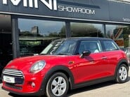 Mini Hatch Cooper 1.5 Automatic Pepper 3 door + LOUNGE LEATHER + PARK ASSISTANT