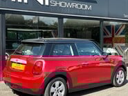 Mini Hatch Cooper 1.5 Automatic Pepper 3 door + LOUNGE LEATHER + PARK ASSISTANT 2