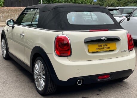 Mini Convertible Cooper 1.5 Chili + HEATED SEATS + 17" UPGRADE ALLOYS + VISUAL BOOST 15
