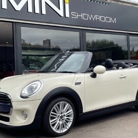 Mini Convertible Cooper 1.5 Chili + HEATED SEATS + 17" UPGRADE ALLOYS + VISUAL BOOST 