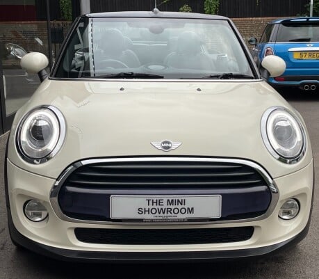 Mini Convertible Cooper 1.5 Chili + HEATED SEATS + 17" UPGRADE ALLOYS + VISUAL BOOST 3