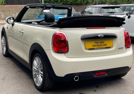 Mini Convertible Cooper 1.5 Chili + HEATED SEATS + 17" UPGRADE ALLOYS + VISUAL BOOST 14