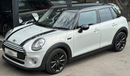 Mini Hatch Cooper 1.5 Chili 5 door + VISUAL BOOST TUNER + CONNECTED 9