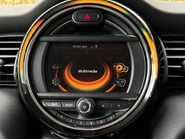 Mini Hatch Cooper 1.5 Chili 5 door + VISUAL BOOST TUNER + CONNECTED 13