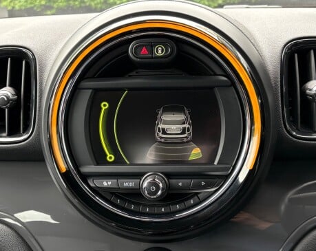 Mini Countryman Cooper ALL4 1.5 Chili / Media 5 door - SAT NAV - HEATED SEATS 14