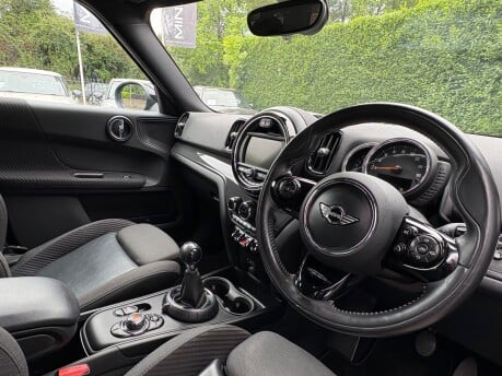 Mini Countryman Cooper ALL4 1.5 Chili / Media 5 door - SAT NAV - HEATED SEATS 3