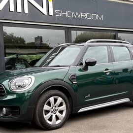 Mini Countryman Cooper ALL4 1.5 Chili / Media 5 door - SAT NAV - HEATED SEATS