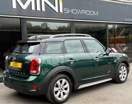 Mini Countryman Cooper ALL4 1.5 Chili / Media 5 door - SAT NAV - HEATED SEATS 2