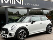 Mini Hatch Cooper 1.5 JCW Sport 3 door - DAB VISUAL BOOST TUNER - REAR PDC