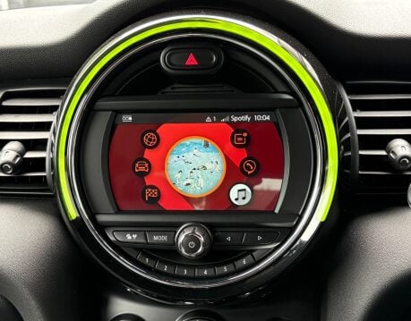 Mini Hatch Cooper 1.5 JCW Sport Comfort / Navigation 5 door - FULL LEATHER - SAT NAV 14