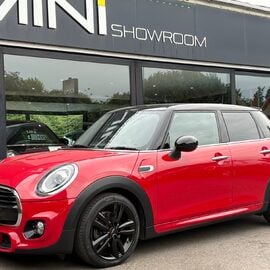 Mini Hatch Cooper 1.5 JCW Sport Comfort / Navigation 5 door - FULL LEATHER - SAT NAV