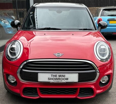 Mini Hatch Cooper 1.5 JCW Sport Comfort / Navigation 5 door - FULL LEATHER - SAT NAV 6