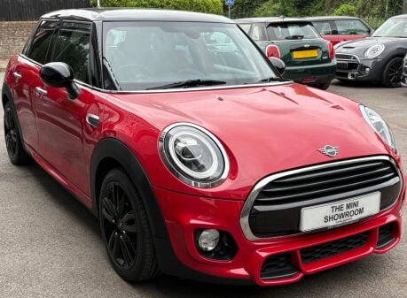 Mini Hatch Cooper 1.5 JCW Sport Comfort / Navigation 5 door - FULL LEATHER - SAT NAV 15