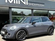 Mini Hatch Cooper S 2.0 Chili / Media XL 3 door + FULL LEATHER - SAT NAV - HEAD-UP