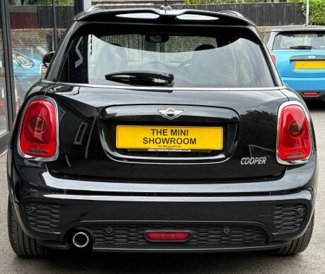 Mini Hatch Cooper 1.5 Sport 5 door - JCW PACKS + VISUAL BOOST TUNER + HALF LEATHER 7