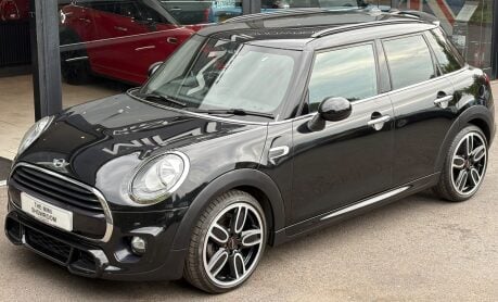 Mini Hatch Cooper 1.5 Sport 5 door - JCW PACKS + VISUAL BOOST TUNER + HALF LEATHER 9