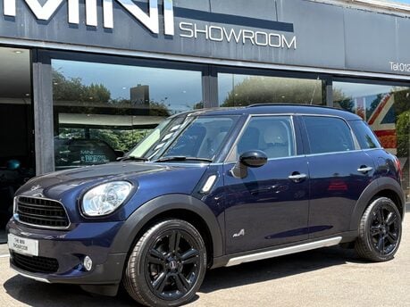 Mini Countryman Cooper ALL4 1.6 Chili / Media 5 door + SAT NAV + PAN SUNROOF + LEATHER