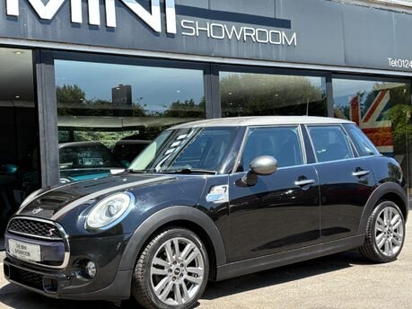 Mini Hatch Cooper S 2.0 Seven Edition Chili / Media XL 5 door - PROFESSIONAL SAT NAV