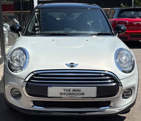Mini Hatch Cooper 1.5 Automatic Pepper Media XL 5 door - SAT NAV + 17" ALLOYS 6