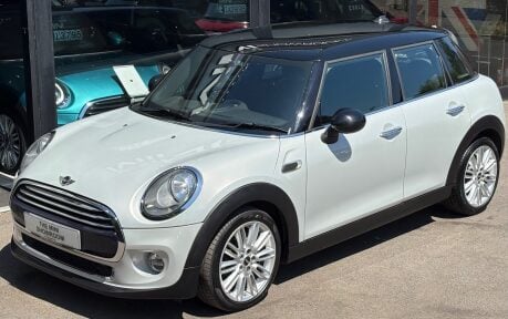 Mini Hatch Cooper 1.5 Automatic Pepper Media XL 5 door - SAT NAV + 17" ALLOYS 9