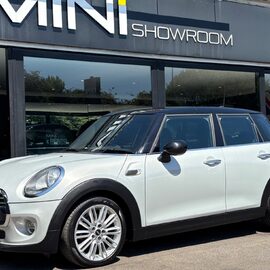 Mini Hatch Cooper 1.5 Automatic Pepper Media XL 5 door - SAT NAV + 17" ALLOYS 