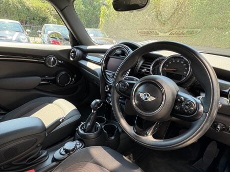 Mini Hatch Cooper 1.5 Automatic Pepper Media XL 5 door - SAT NAV + 17" ALLOYS 3