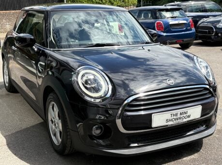 Mini Hatch Cooper 1.5 Steptronic Automatic Classic Comfort Navigation 3 door - SAT NAV 15