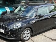 Mini Hatch Cooper 1.5 Steptronic Automatic Classic Comfort Navigation 3 door - SAT NAV 9
